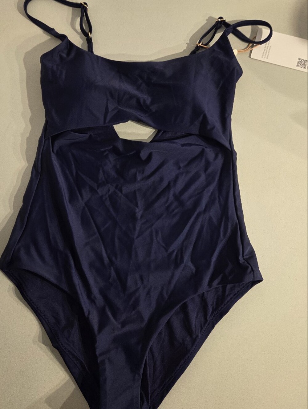 Quince Italian Cut Out 1- Piece Swimsuit Deep Navy Size Medium NWT Beach Classic